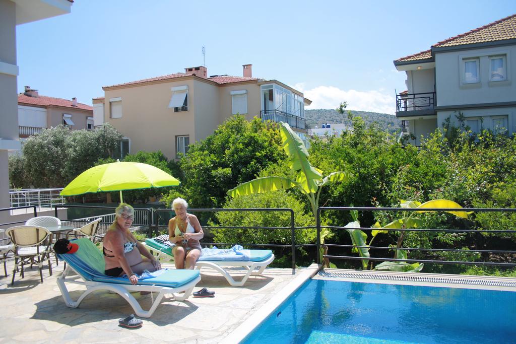 Parla Apart Hotel Çeşme Eksteriør billede