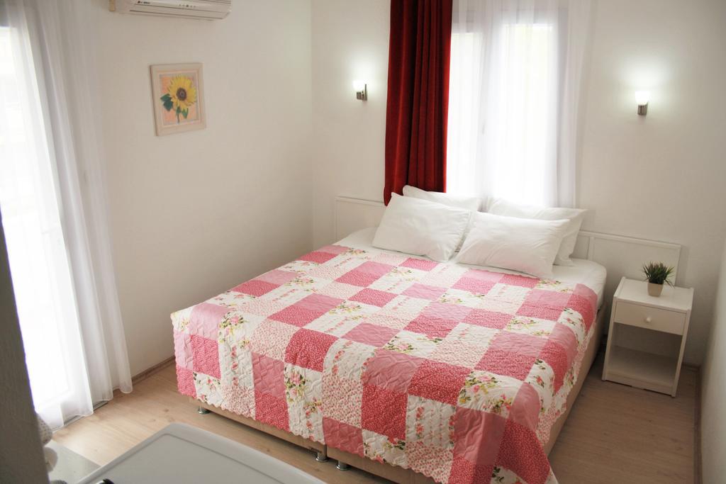 Parla Apart Hotel Çeşme Eksteriør billede
