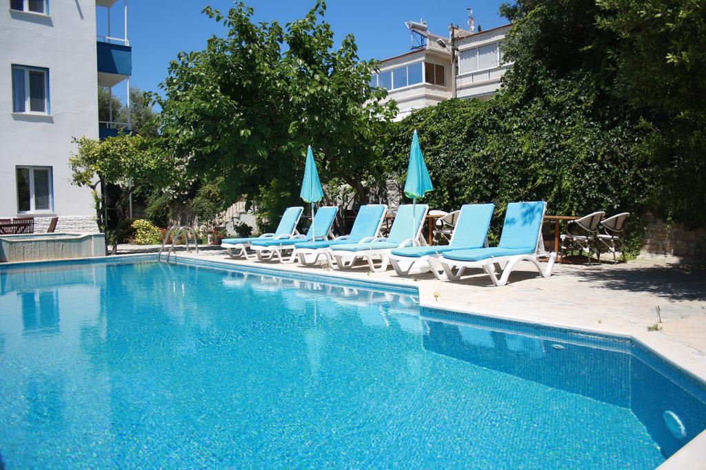 Parla Apart Hotel Çeşme Eksteriør billede