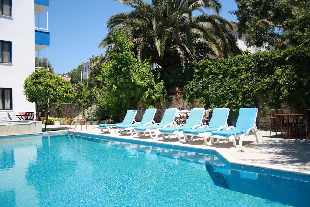 Parla Apart Hotel Çeşme Eksteriør billede