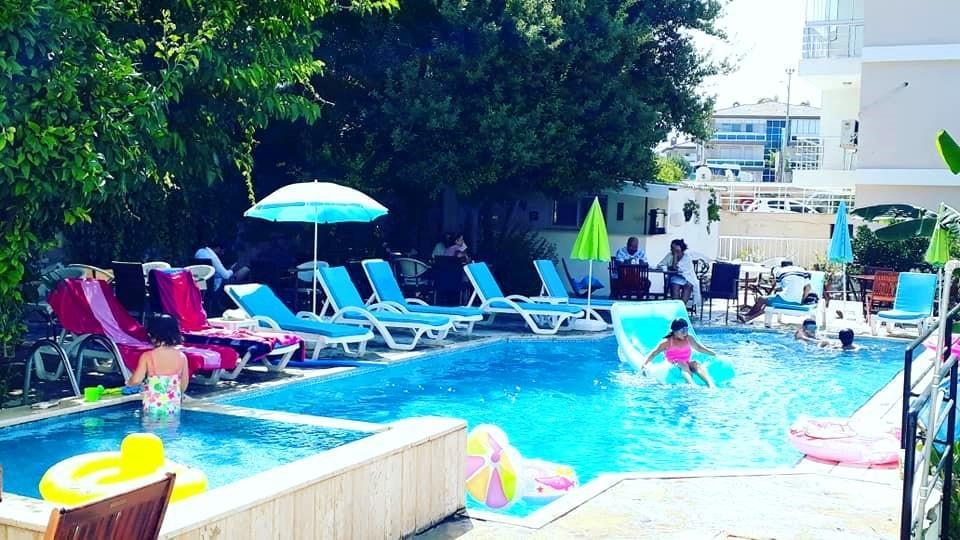 Parla Apart Hotel Çeşme Eksteriør billede