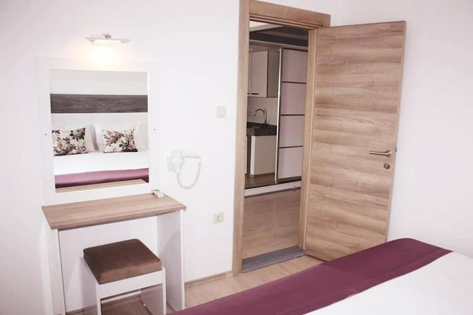 Parla Apart Hotel Çeşme Eksteriør billede
